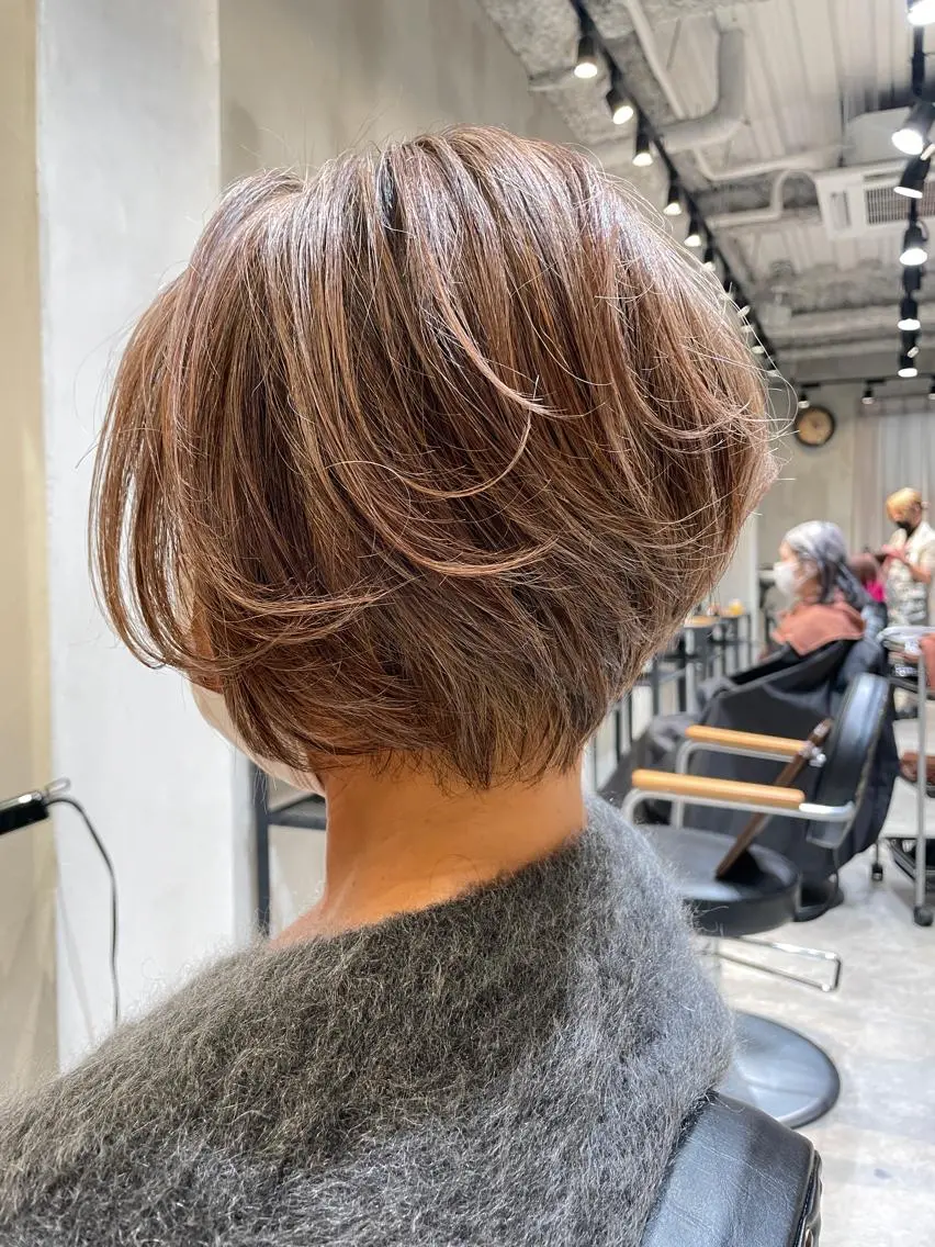 ショート カラー ショートボブ ハイライトカラー ボブ ハイライト ショートヘア ハイトーン×髪質改善 KENTAのヘアスタイル