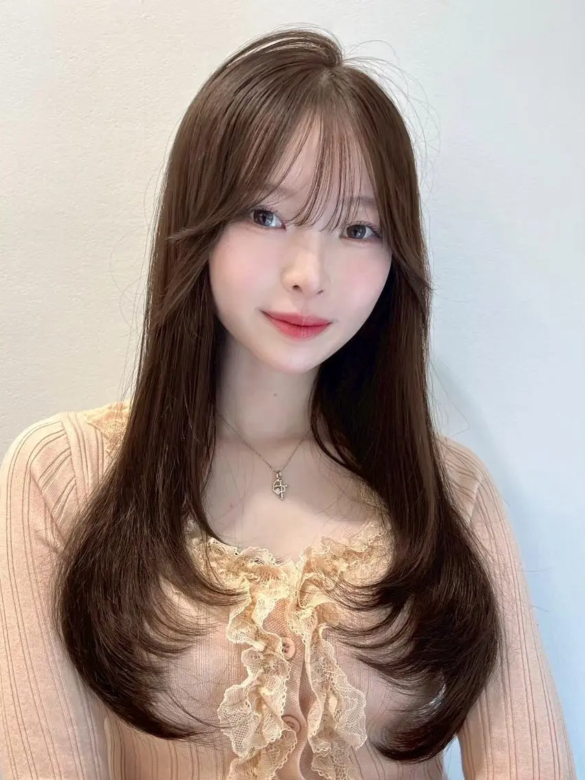 ロング 透明感♡やわらかブラ ウンヘア♡銀座美容室のヘアスタイル