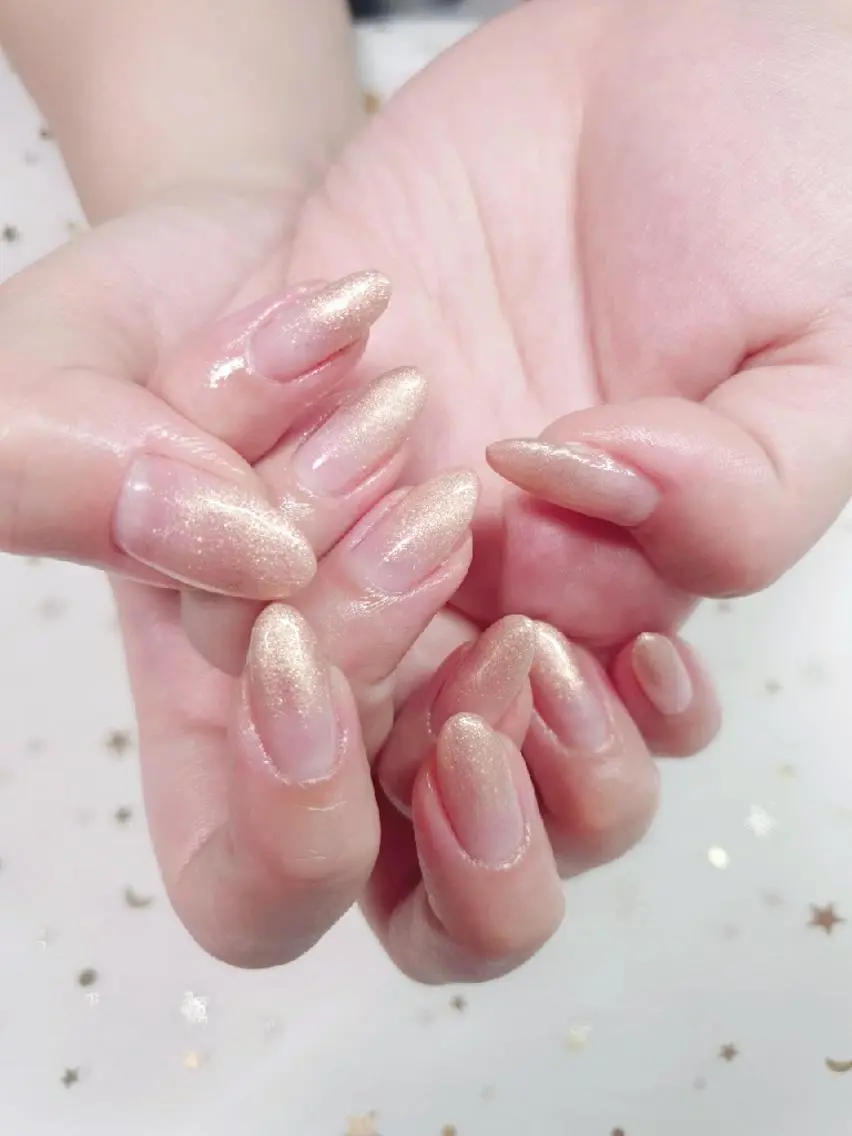 ネイル グラデーション ラメ(グリッター) ラメグラデーション 168.0 beautyのネイルデザイン