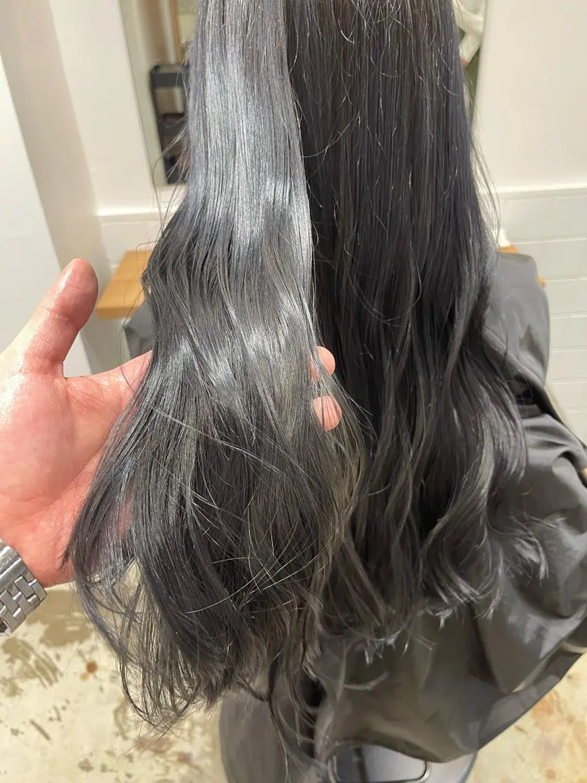 ロング カラー ブリーチ トリートメント ヘアカラー 悩みを解決💫似合せ RENのヘアスタイル