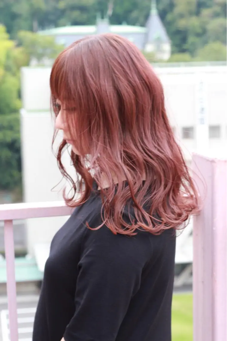 セミロング カラー ピンクカラー カット ヘアカラー Viage （ビアージュ）のヘアスタイル