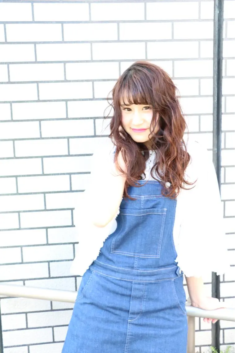 ミディアム セミロング ロング カラー パーマ ハイトーン特化🤍 浦住のヘアスタイル