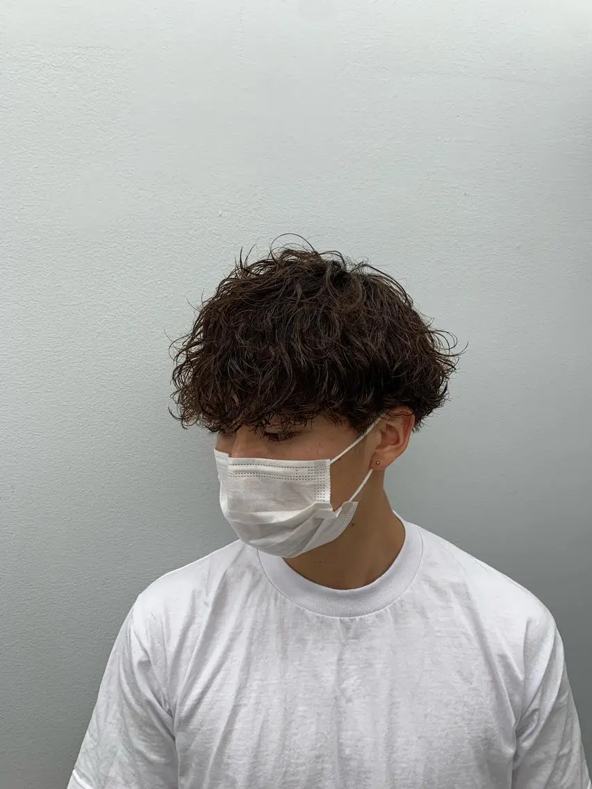 メンズ カルマパーマ メンズパーマ メンズウルフカット ウルフカット メンズ特化美容師/ 新井　洸太のヘアスタイル