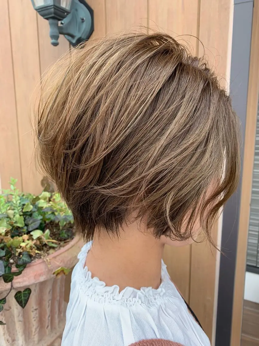 ショート カラー ハンサムショート ショートヘア カット ヘアカラー ブリーチ/ハイトーン 天童市/SERINAのヘアスタイル