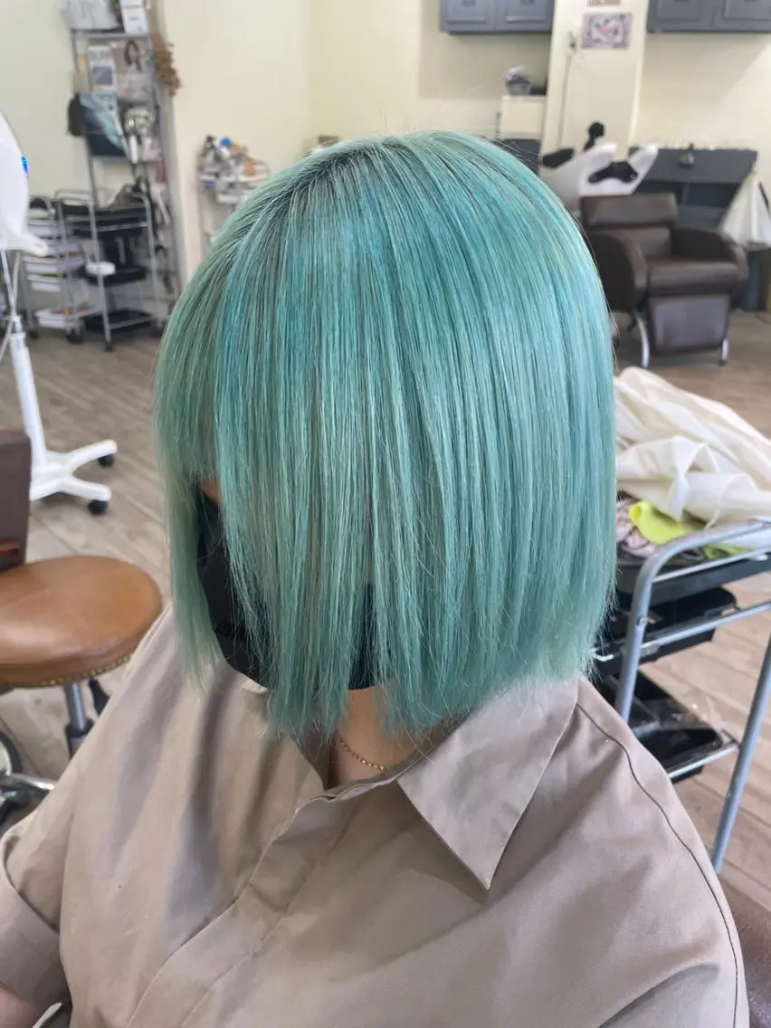 ミディアム カラー シールエクステ ミディアムパーマ バレイヤージュ ブリーチ ケアブリーチ ヘアカラー エクステ WEST OLAND加藤圭介のヘアスタイル