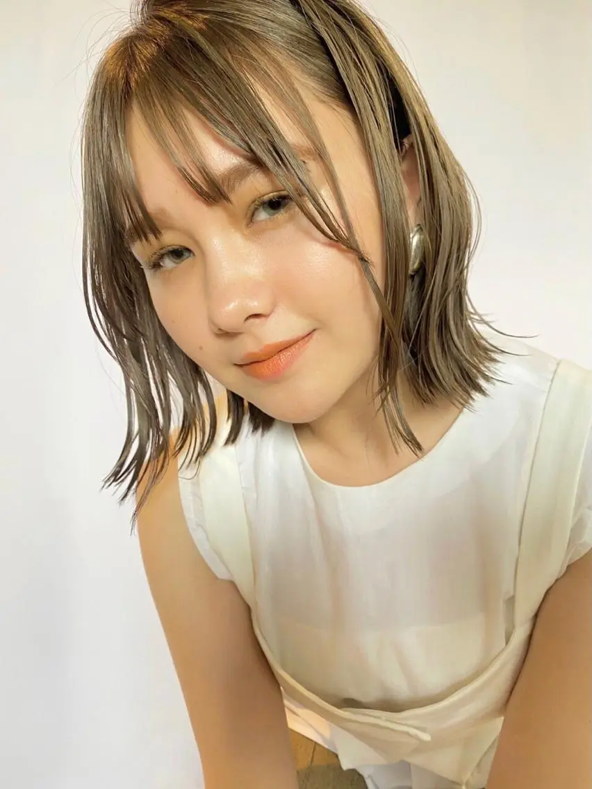 ミディアム カット ヘアカラー トリートメント 圧倒的な質感🧡 髪質改善/丸山晴菜のヘアスタイル