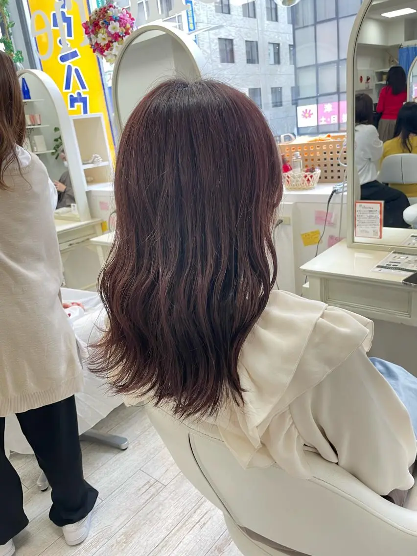 セミロング ピンクラベンダー カット ヘアカラー 新籾 尚哉のヘアスタイル