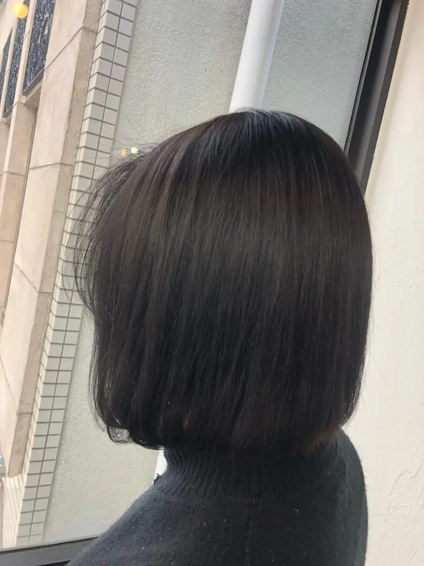 ショート カラー 髪質改善＆ブリーチ 伊勢　祐一郎のヘアスタイル