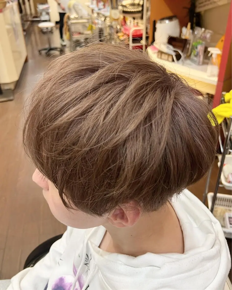 ショート カラー メンズ マッシュ アッシュ ベージュカラー まさき✂︎ /ブリーチカラーのヘアスタイル