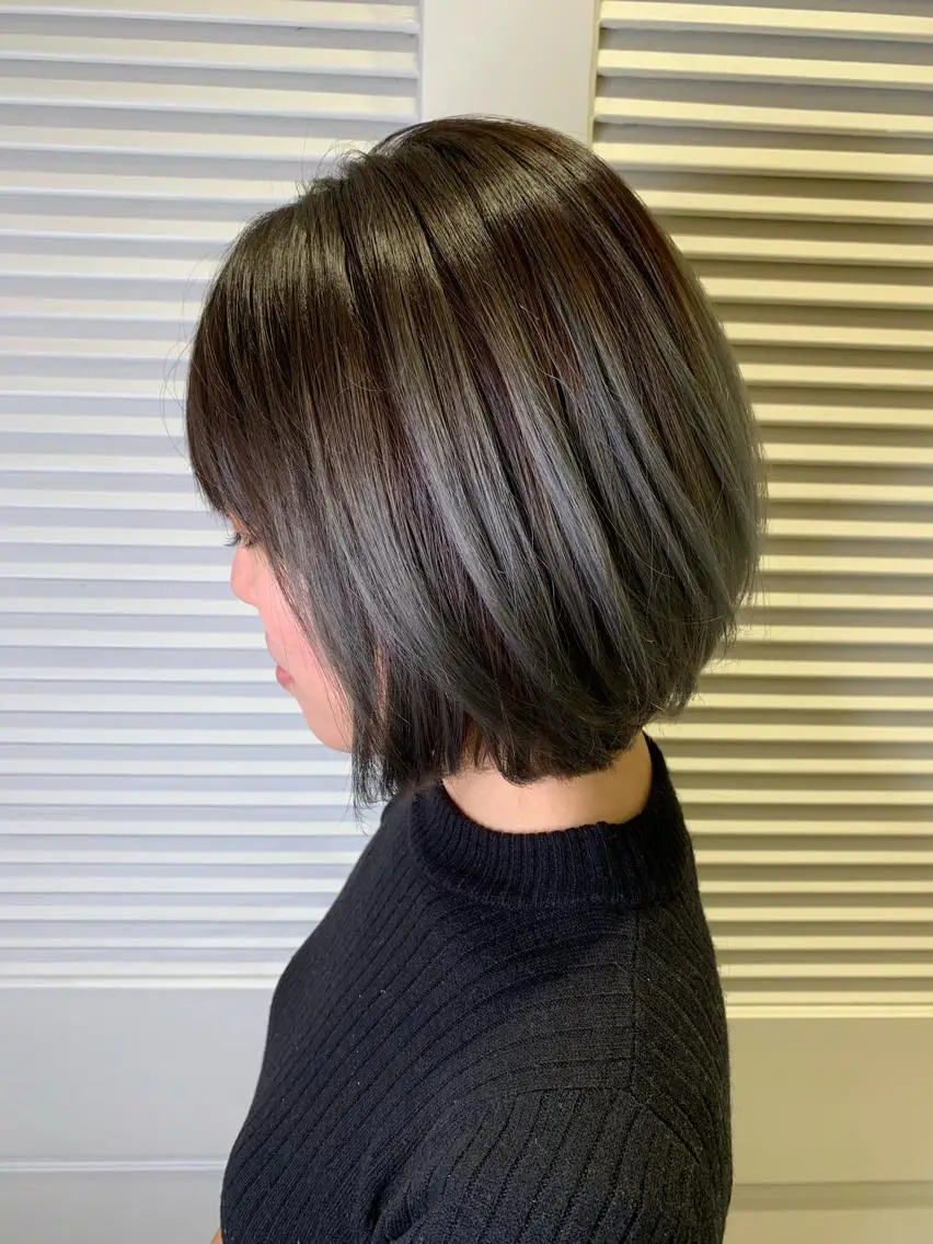 ミディアム レイヤーカット ヘアカラー トリートメント 渋谷ハイトーン/ デザインカラー阿部のヘアスタイル