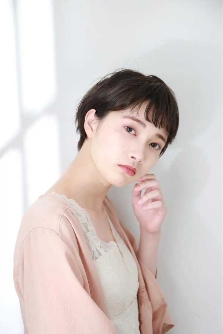 ショート カラー パーマ ヘアアレンジ アッシュ ブルーカラー ブルーアッシュ ショートヘア カット ヘアカラー 可愛いを作る神 ナオヒロのヘアスタイル