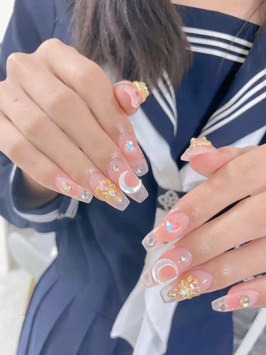 ネイル ハンドネイル C C🌼のネイルデザイン