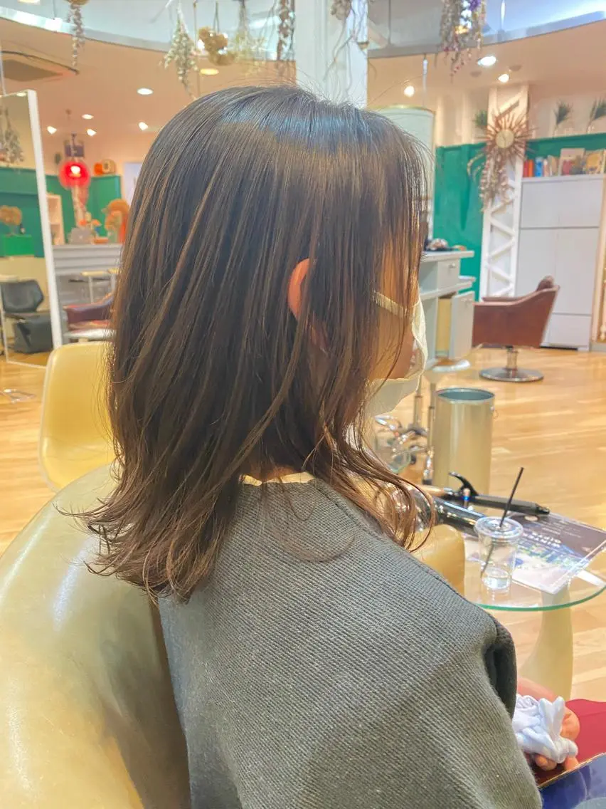セミロング パーマ 今出 りょうやのヘアスタイル