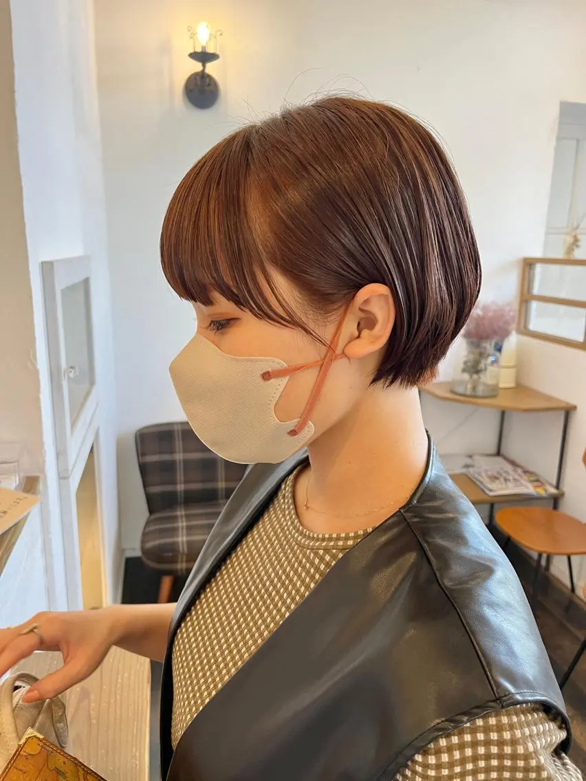 ショート カラー 丸みショート ブラウンカラー オレンジ オレンジブラウン ショートヘア 伊藤ゆかり/髪質改善 /透明感カラーのヘアスタイル