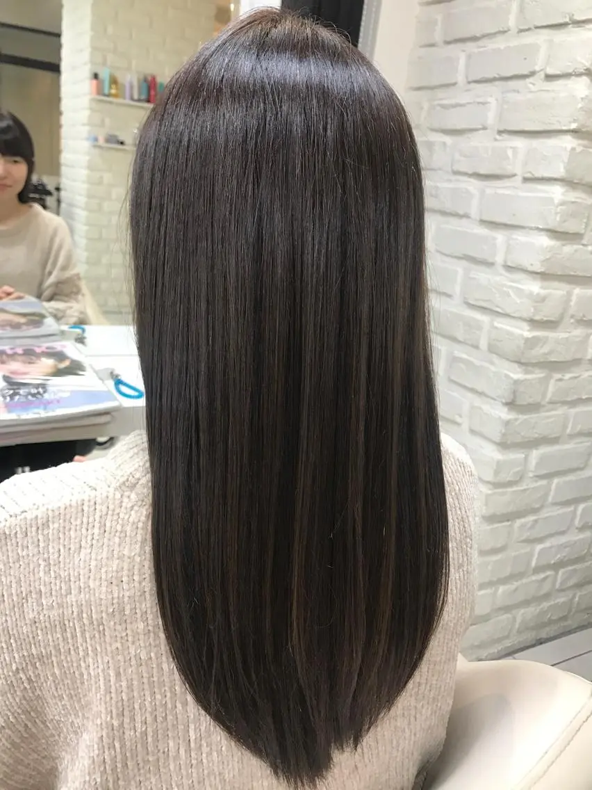 ロング カラー イルミナカラー 【暖色カラー特化】 中山由梨のヘアスタイル