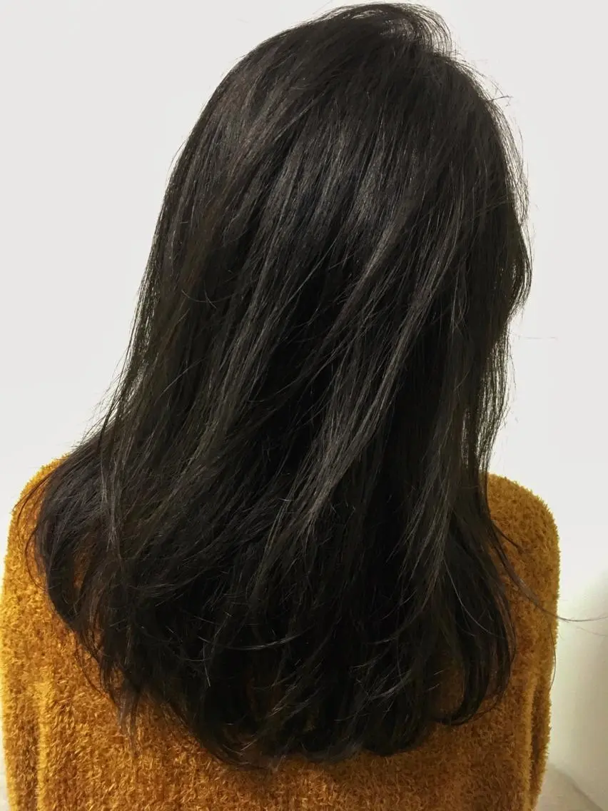 セミロング カラー アッシュ ブルーカラー ブルーアッシュ 新宿/美髪矯正 髪質改善/韓国風山本のヘアスタイル