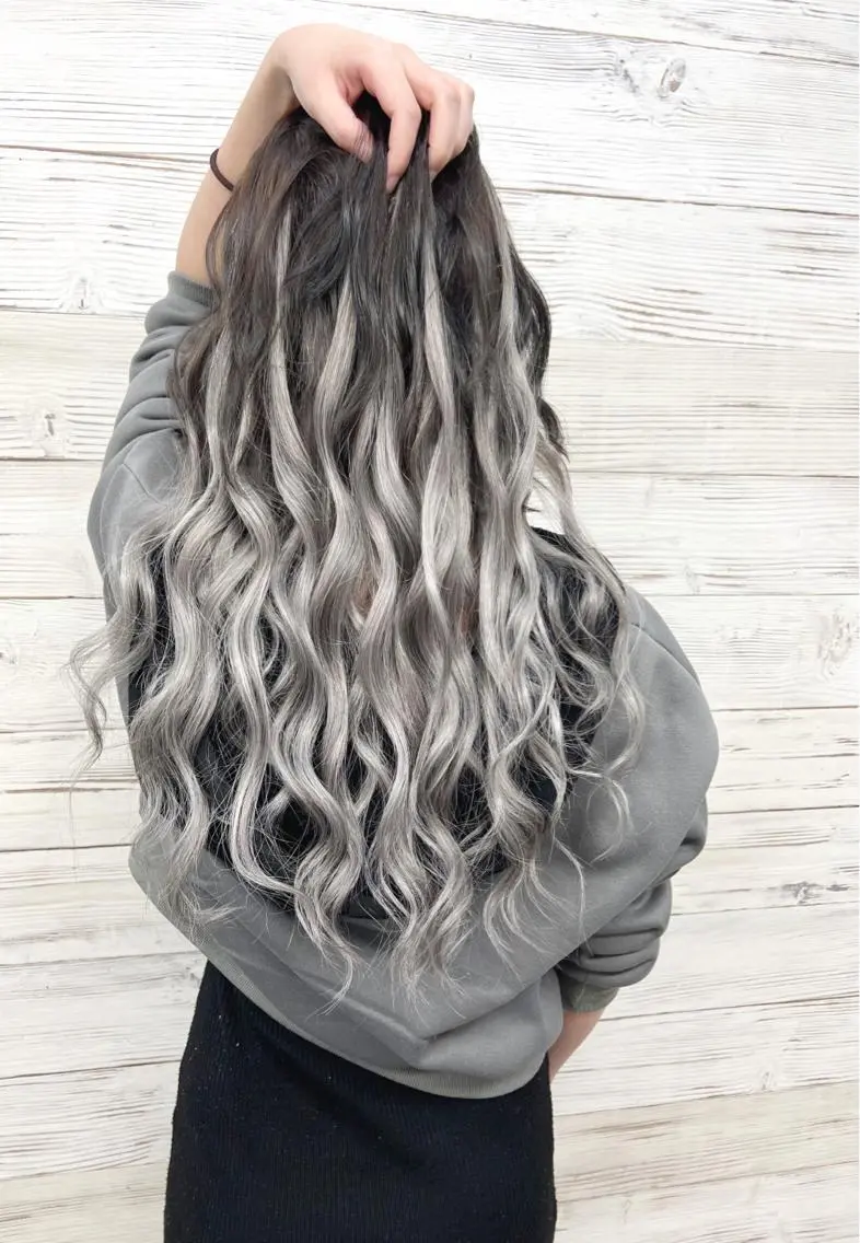 ミディアム カラー ヘアアレンジ 黒髪 ブリーチ グラデーションカラー エクステ ヘアカラー エクステ 枝毛カット&髪質改善 満足NO.1岡しゃんのヘアスタイル