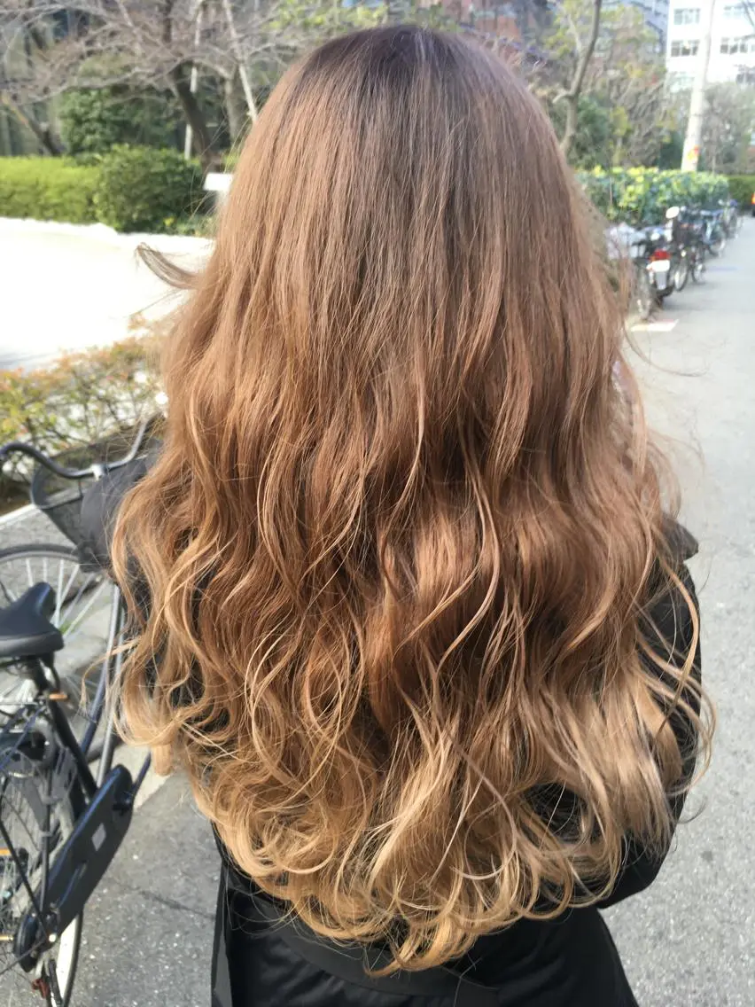 ロング カラー 髪質改善 中川 翔のヘアスタイル