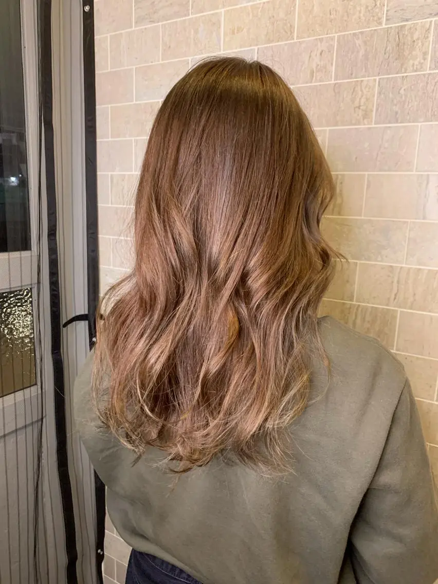 セミロング カラー カット ヘアカラー トリートメント tasty priv ate gardenのヘアスタイル