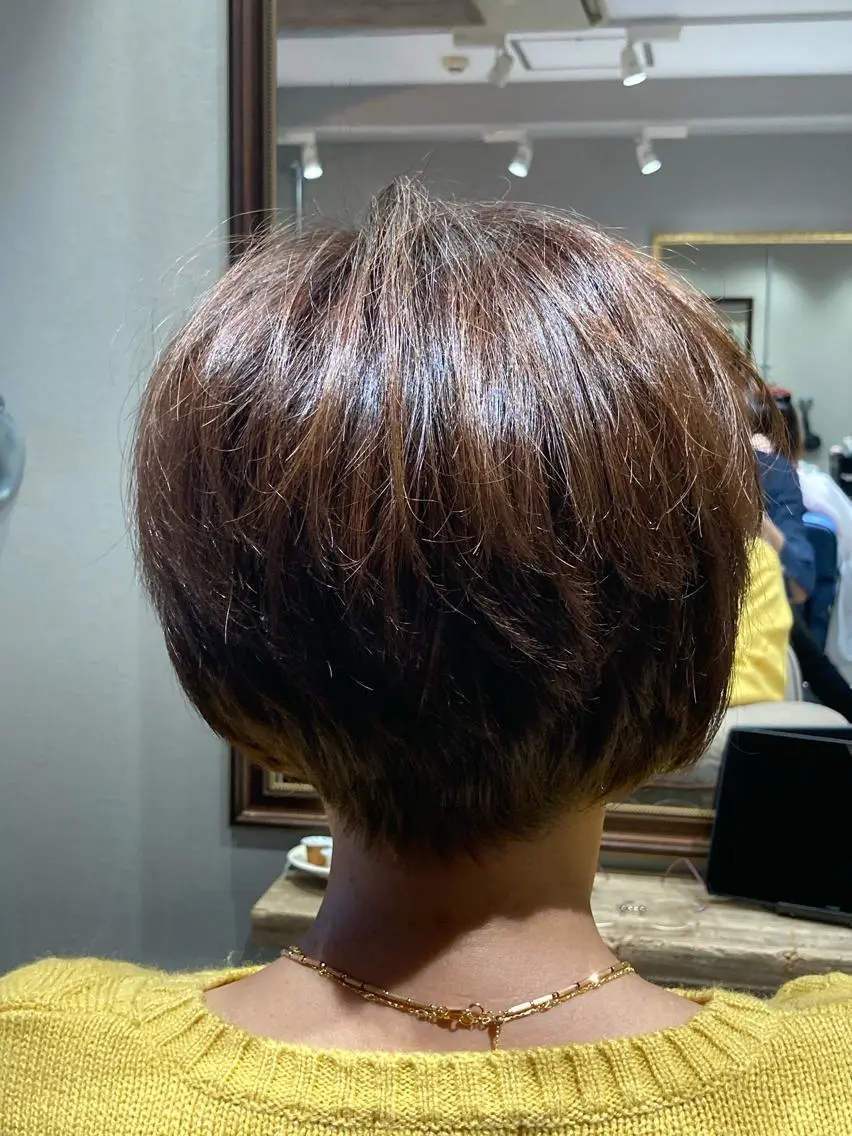 ショート カラー ブラウンカラー グレージュ オーガニックカラー 浅野 順一のヘアスタイル