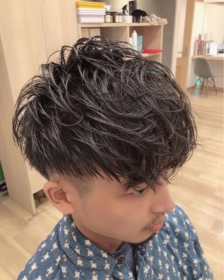 ショート メンズパーマ波巻き 🌳大森悠登🌳のヘアスタイル