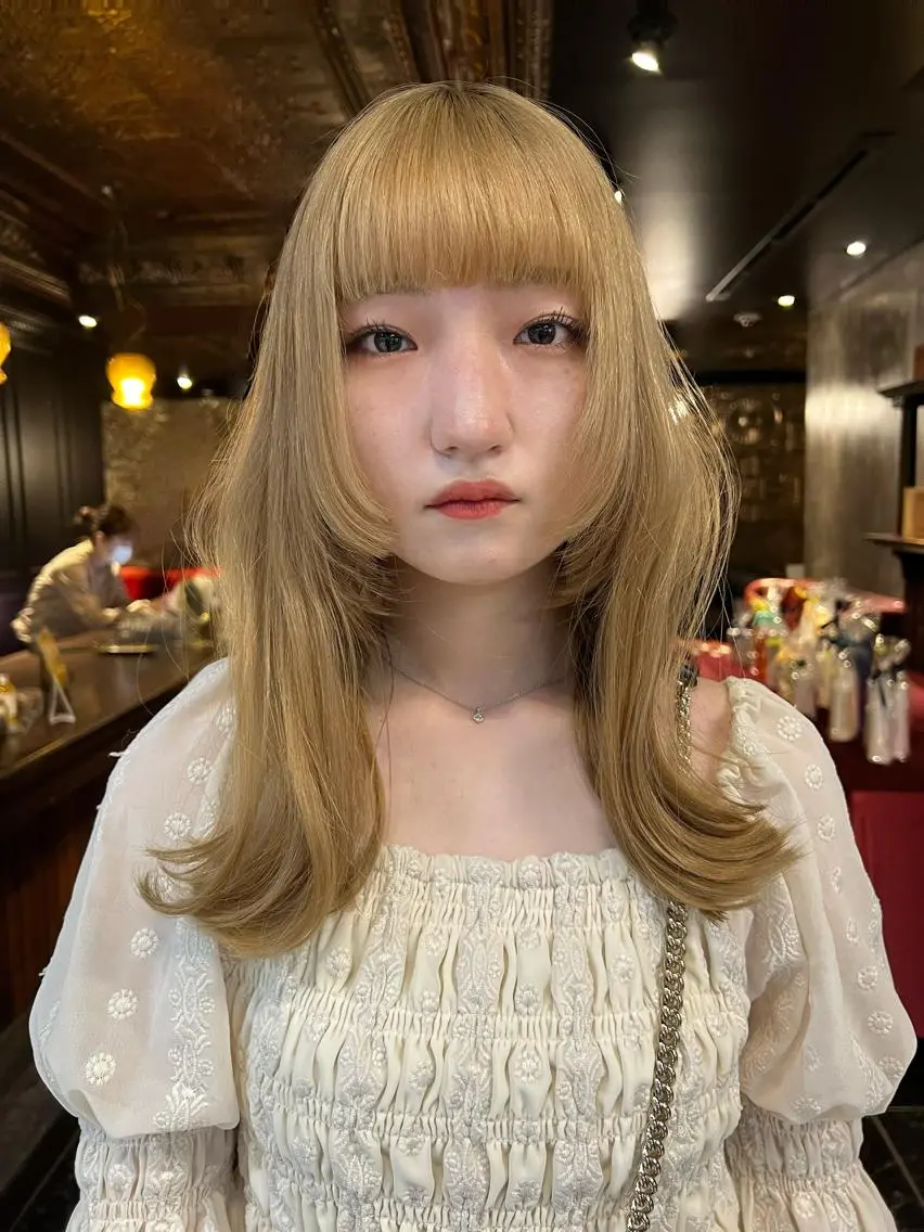セミロング カラー ヘアカラー 圧倒的デザイン力 店長🎨RENAのヘアスタイル