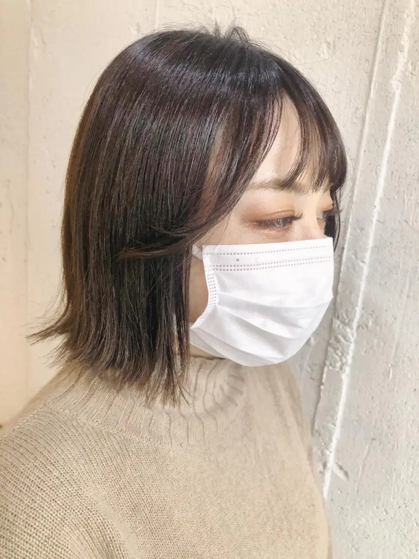 ショート カラー 切りっぱなしボブ ボブ 外ハネヘア カット ヘアカラー hisano / ハイトーン･透明感のヘアスタイル
