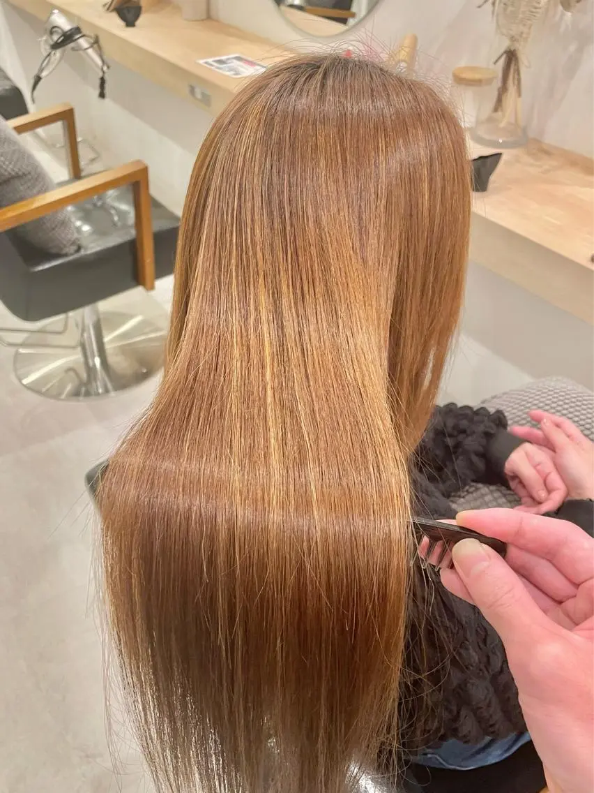 ロング 福井 茉菜美のヘアスタイル