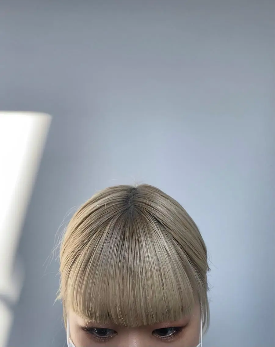 ショート カラー ベージュカラー ブリーチ ホワイトベージュ ボブ tonari 梅田、中崎町のヘアスタイル