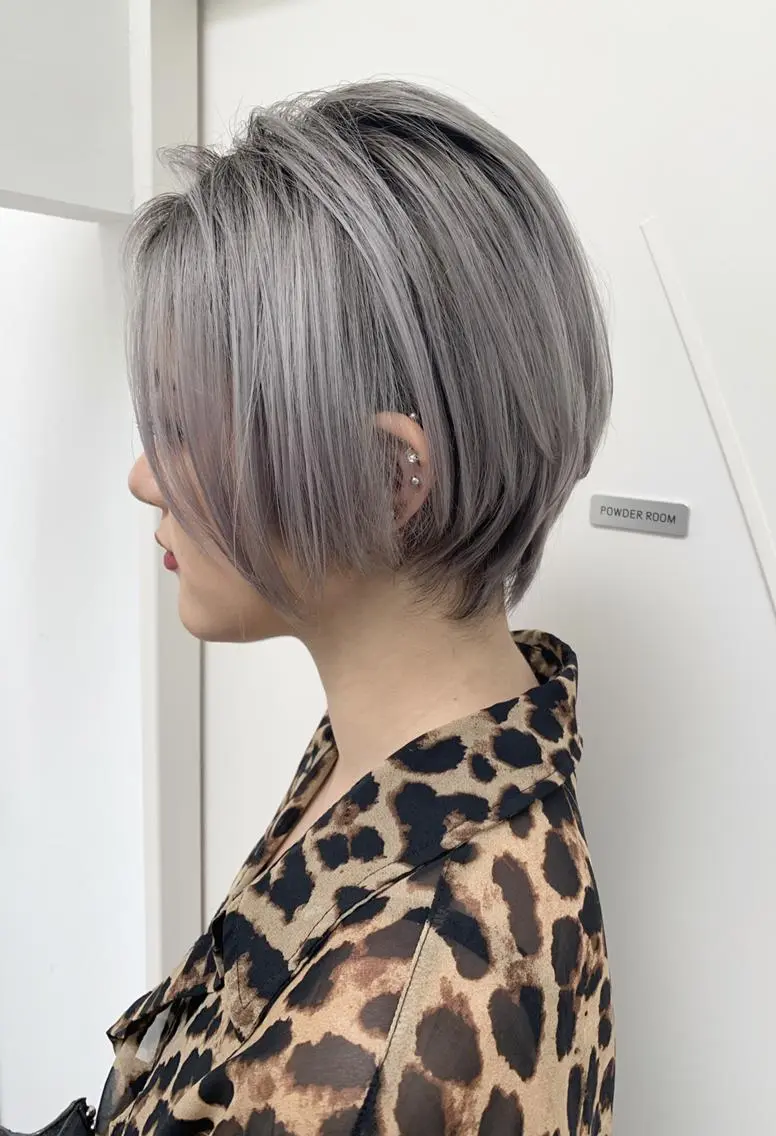 ショート カラー ショートヘア mao/天神ブリーチ ハイトーンカラーのヘアスタイル