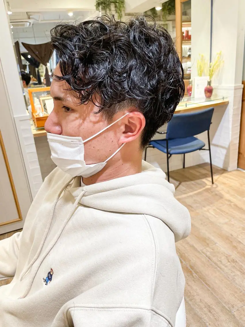 パーマ メンズ メンズパーマ ニュアンスパーマ ✨カラー支持No.1 🧸ワキ カナコ🧸のヘアスタイル