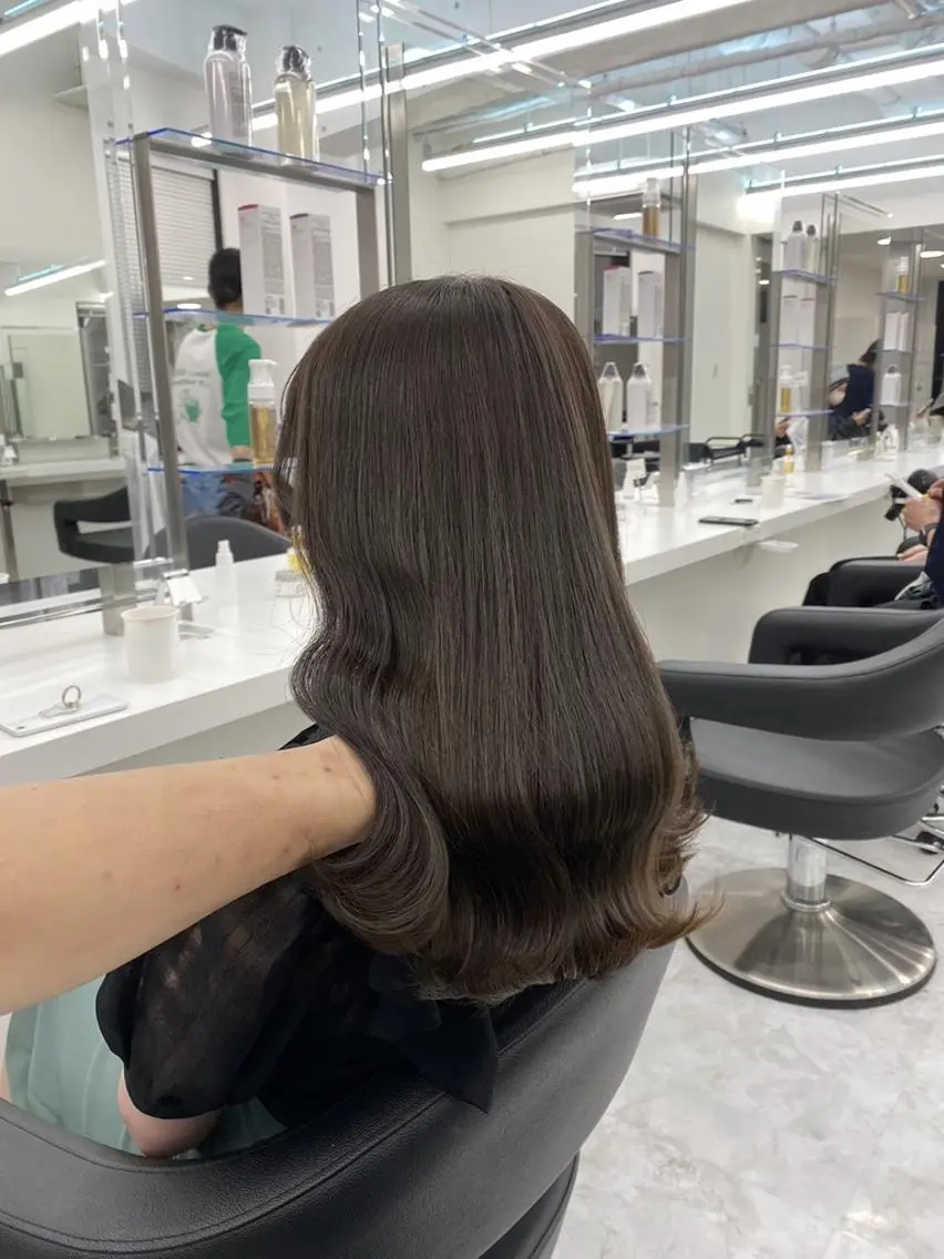 ロング カラー 🪞THEATER 表参道店🩰のヘアスタイル