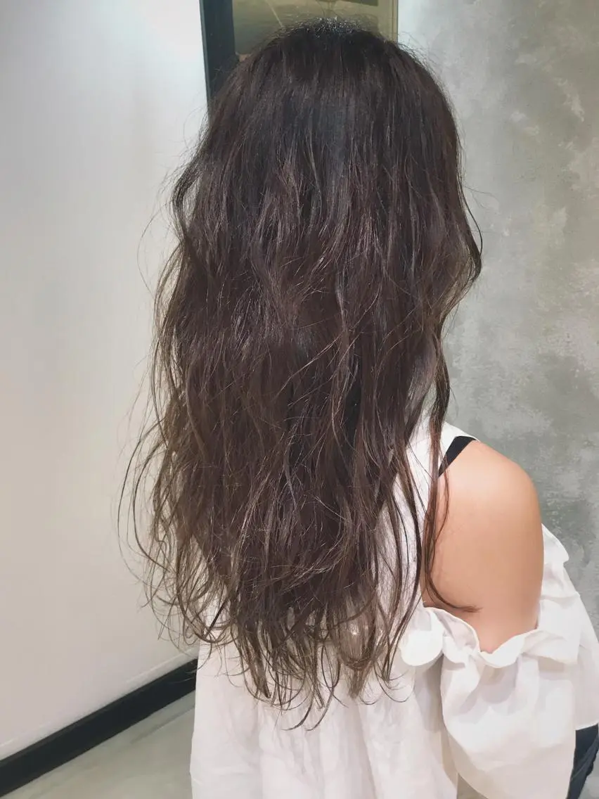 ロング カラー ネイビーカラー シルバー 松村 崇弘のヘアスタイル