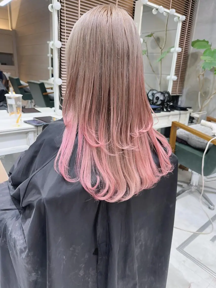 ロング ヘアアレンジ カラー ベージュカラー ブリーチ ダブルカラー グラデーションカラー ミルクティーベージュ モテ髪透明感❤️ デイズヘアカラーのヘアスタイル