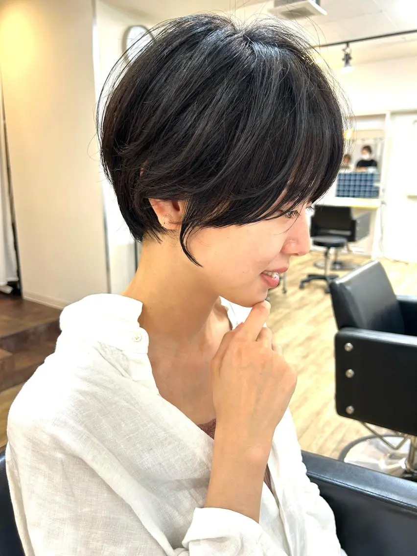 ショート カラー ブリーチ ケアブリーチ ダブルカラー ハイライトカラー イルミナカラー 中北篤志 ショートボブのヘアスタイル