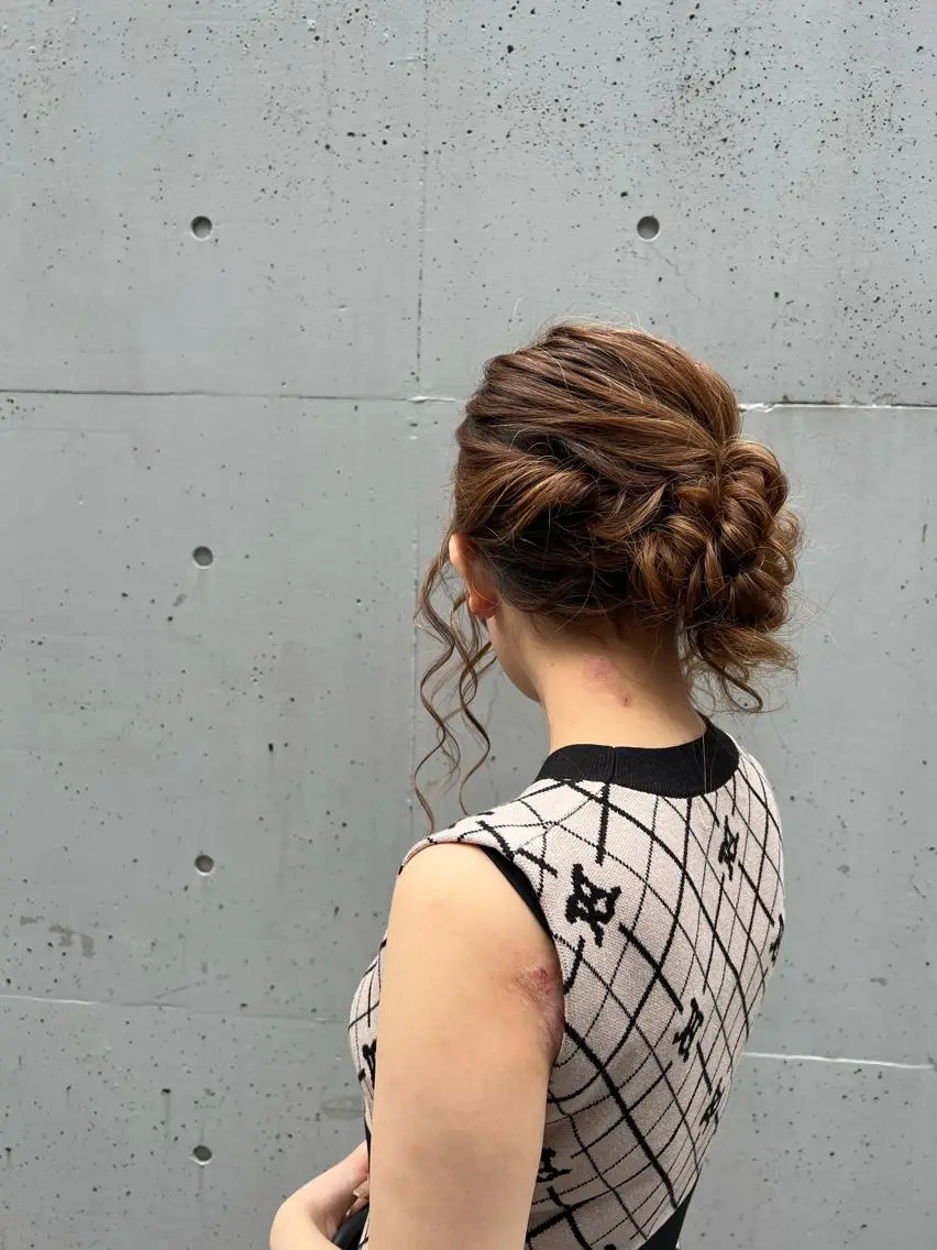 セミロング カラー パーマ ヘアアレンジ ヘアセット 🎨カラー満足度 500%💫ヅル💫のヘアスタイル