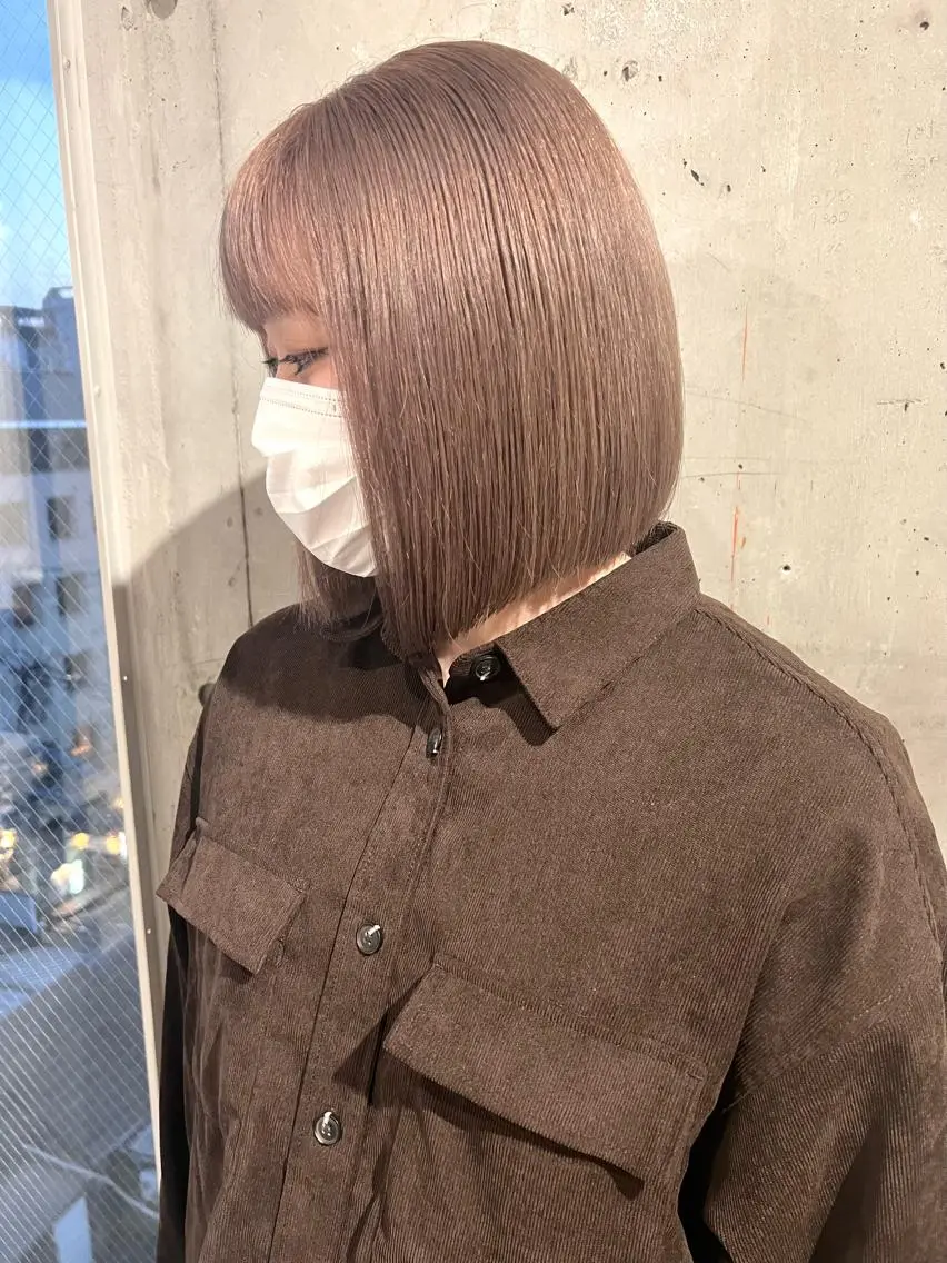 ショート カラー バレイヤージュ ベージュカラー ブリーチ ケアブリーチ ハイライトカラー ヘアカラー トリートメント lani ブリーチ /ダブルカラーのヘアスタイル