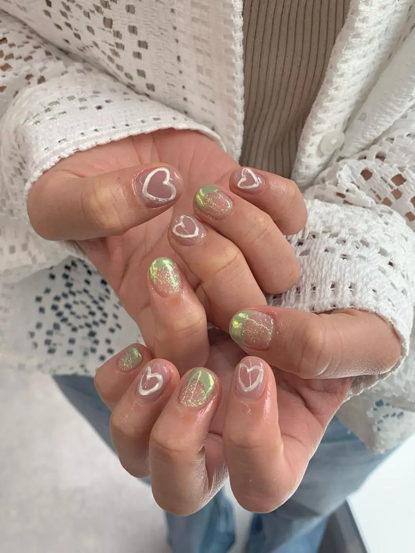 ネイル ハート ぷっくりネイル マキノ ユイのネイルデザイン