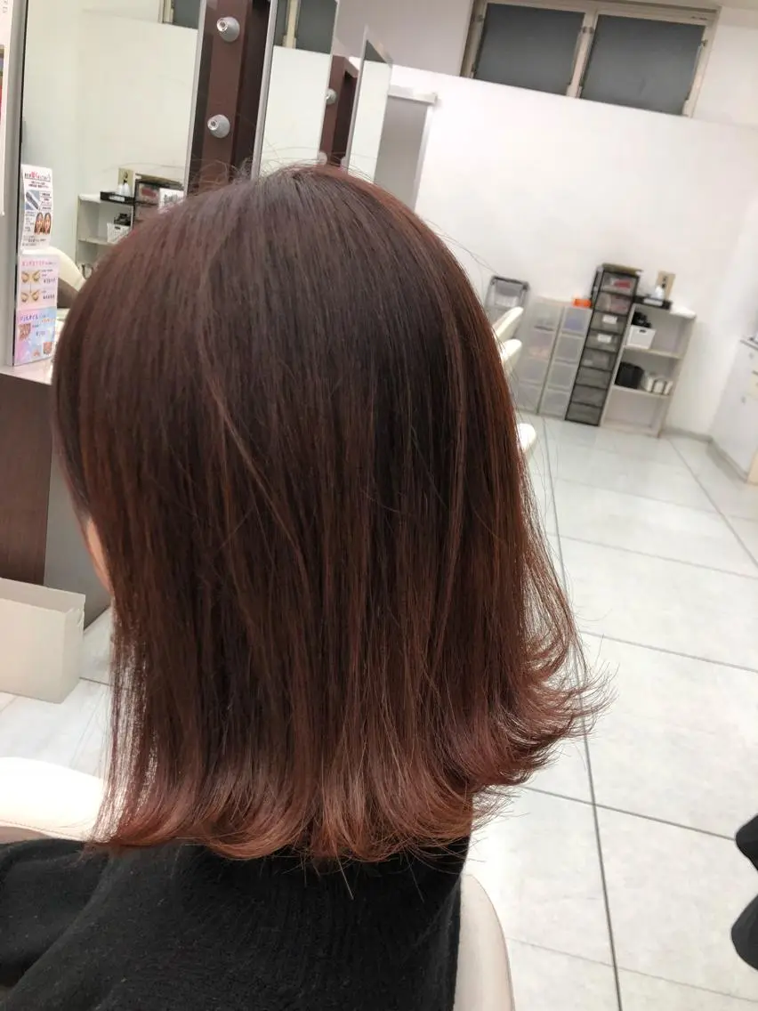 ミディアム カラー レッドカラー 白髪ぼかしハイライト めさきすずなのヘアスタイル