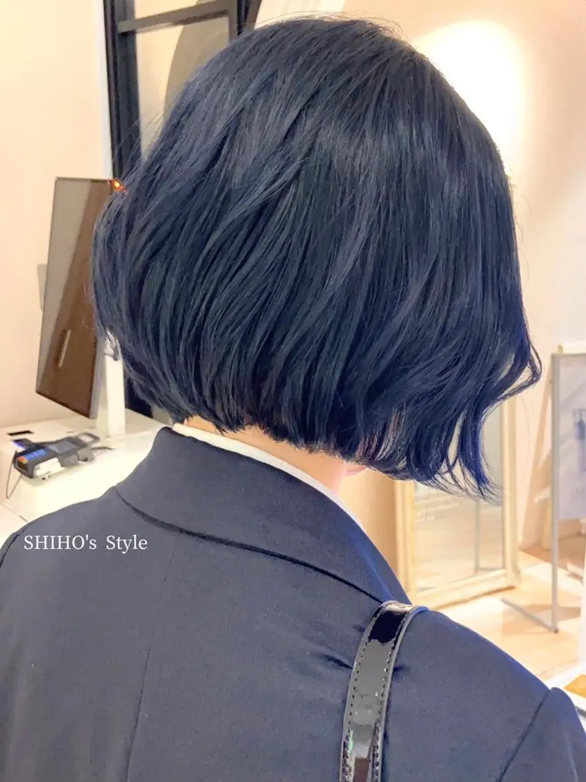 ミディアム カラー パーマ ヘアアレンジ 黒髪 ブルーカラー ブルーブラック ボブ 韓国風ヘア 🌈小顔似合わせ SHIHO🌈のヘアスタイル