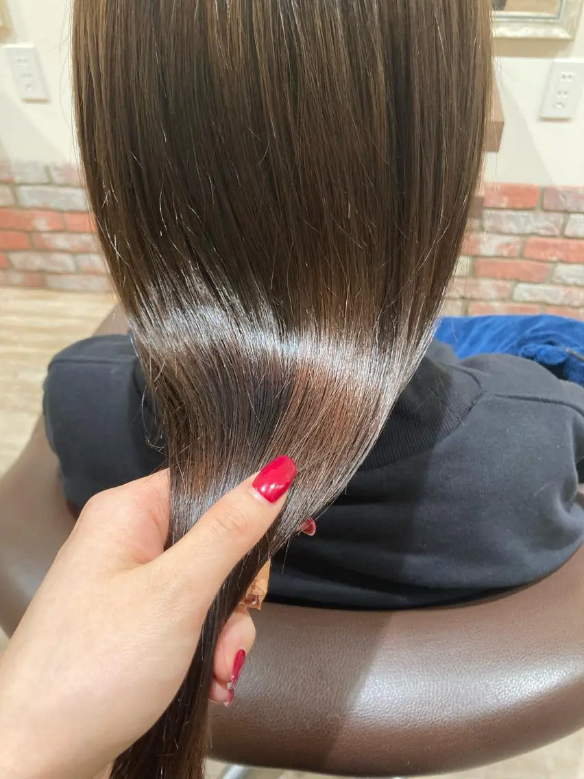 ロング トリートメント 佐藤 睦月のヘアスタイル