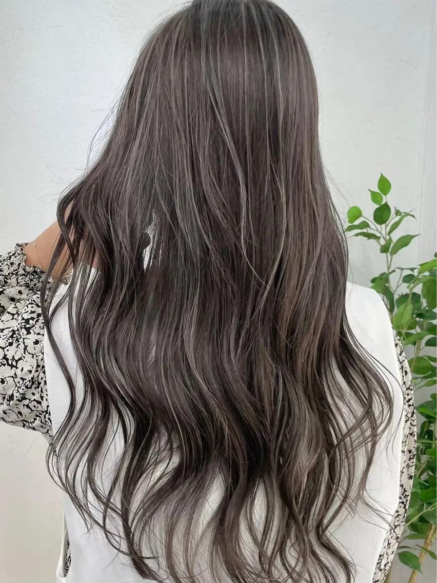 ロング カラー ハイライトカラー ハイライト ヘアカラー 🧸艶々韓国ヘア 🧁mizunaのヘアスタイル