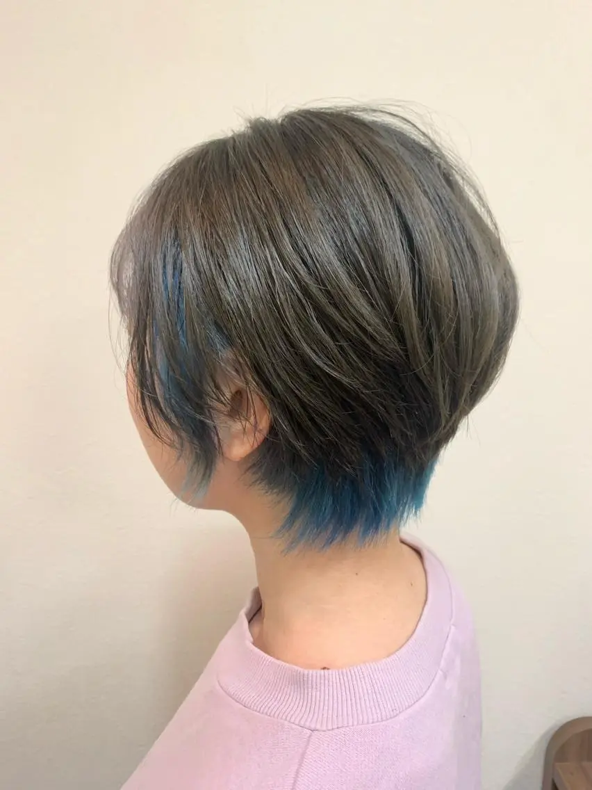 ショート アッシュ アッシュグレー カット ヘアカラー トリートメント 菅沢 奈生のヘアスタイル