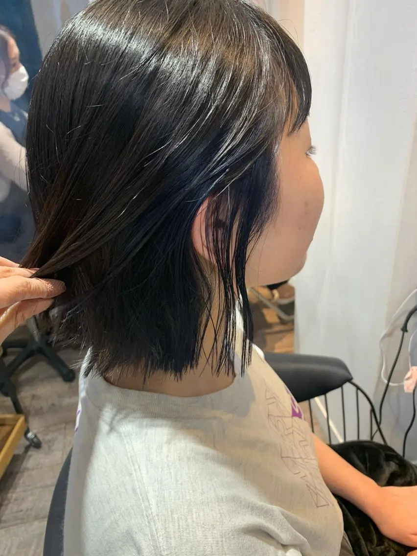 ショート カラー パーマ ヘアアレンジ メンズ キッズ ネイル マツエク・マツパ アディクシーカラー ネイビーカラー ボブ ネイビー ウルフレイヤーカット /チヒロのヘアスタイル