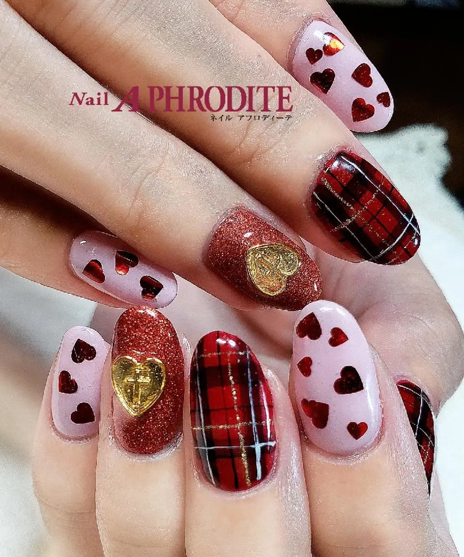 ネイル ハート Nail Aphroditeのネイルデザイン