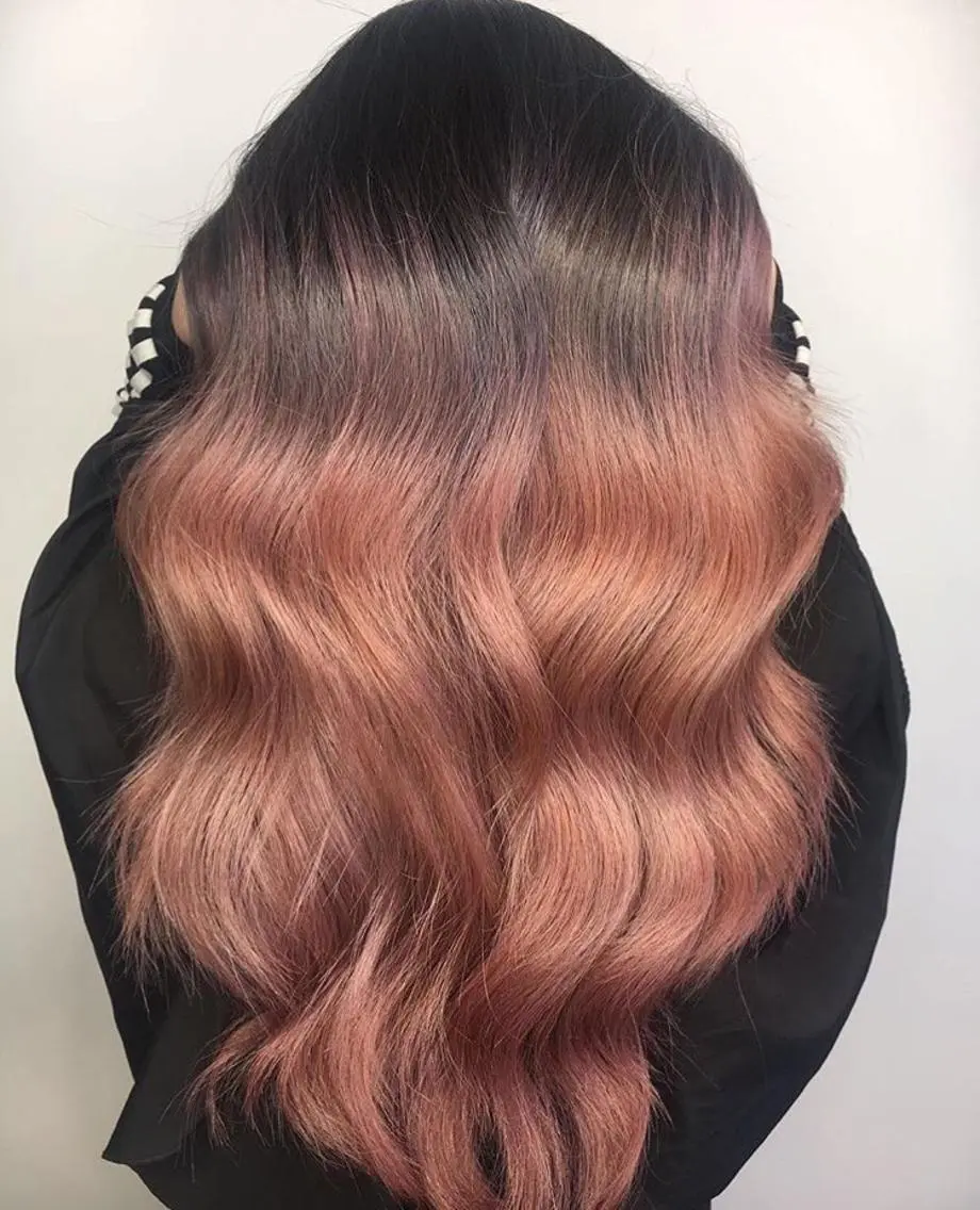 ロング カラー ブリーチ ケアブリーチ レイヤーカット BLend 渋谷のヘアスタイル