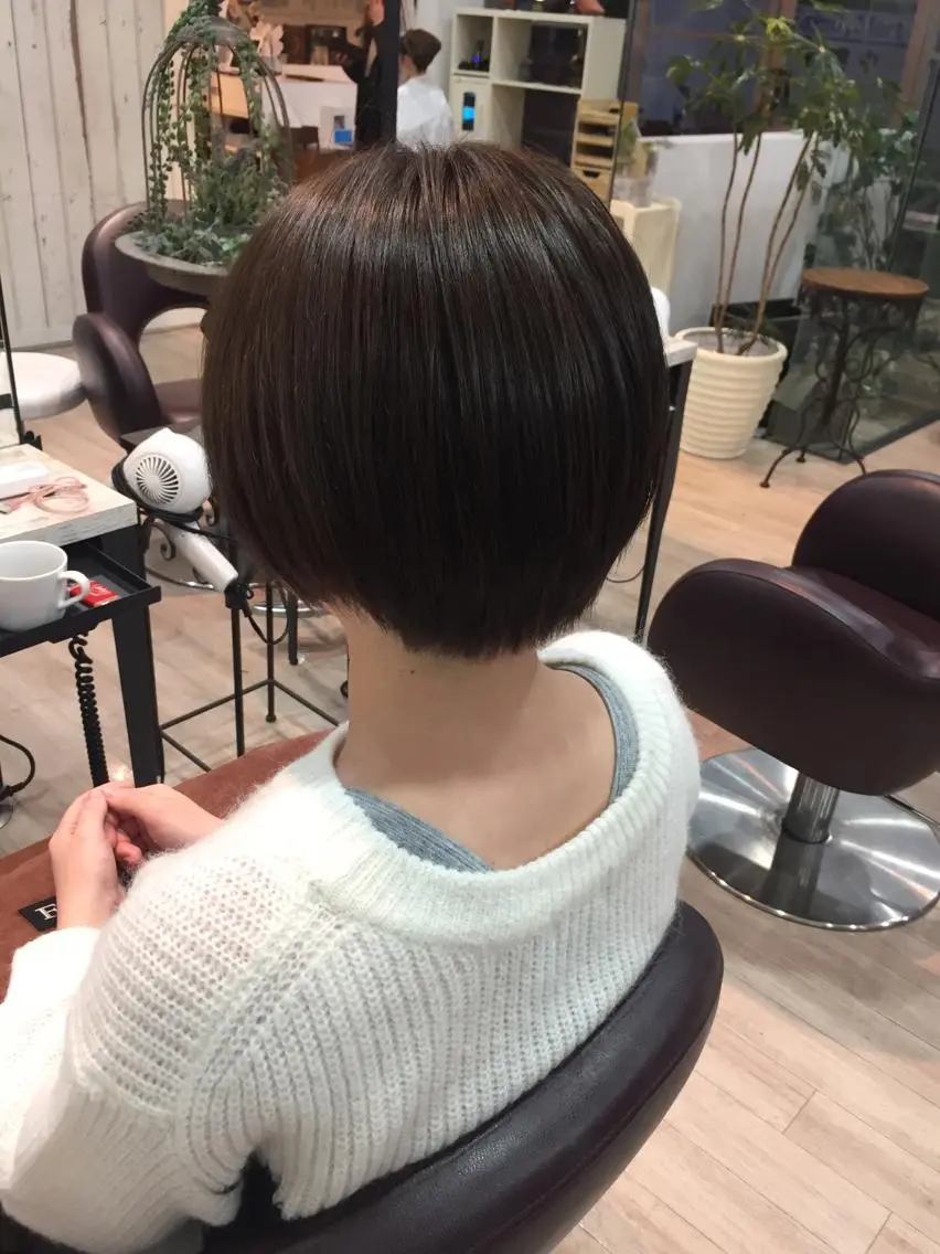 ショート カラー カット ヘアカラー トリートメント 菅井 敏樹のヘアスタイル