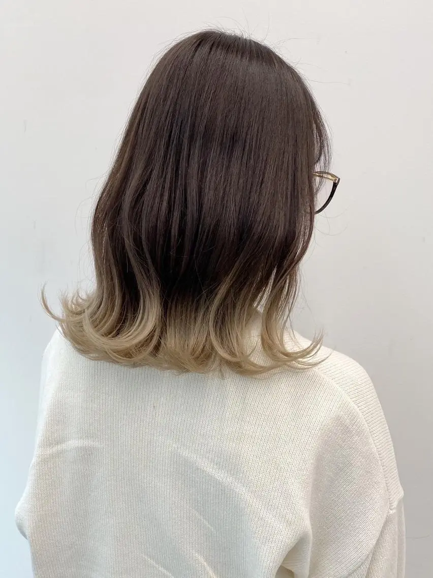 セミロング Flora by siestaのヘアスタイル