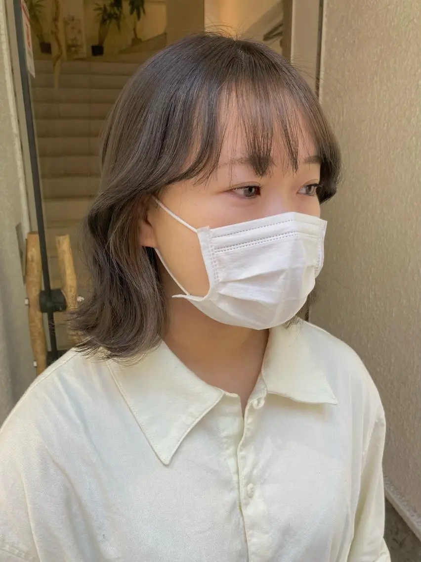 ミディアム カラー ベージュカラー グレージュ 綿貫 美香のヘアスタイル