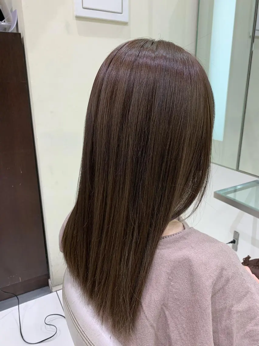 セミロング カラー アッシュ 透明感カラー シルバー シルバーアッシュ ヘッドスパ/栄 /久屋大通/岡戸のヘアスタイル